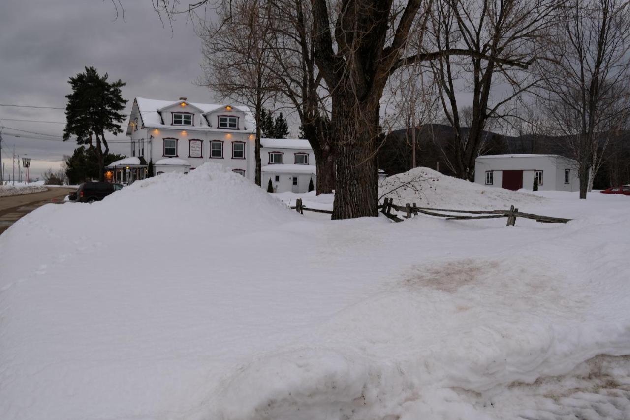 Domaine Belle Plage Baie-Saint-Paul Exterior photo